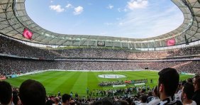 Beşiktaş-Galatasaray Derbisinin Bilet Fiyatları Duyuruldu!