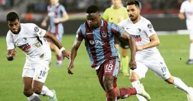 Caleb Ekuban ’ı Yıkan Haber!