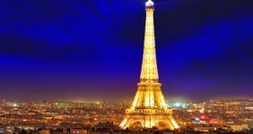 Eyfel Kulesi'nin Merdivenin Bir Parçası 169 Bin Euroya Satıldı