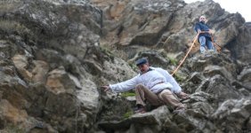 Kayalıklardan Toplanan Balın Kilogramını 500 TL'den Satıyorlar