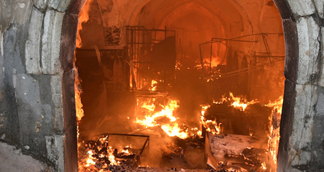 Tarihi Kayseri Çarşısı'nda Çıkan Yangında Milyar Dolarlık Altın Eridi
