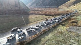 AK Parti'nin Hakkari Adayı Epcim'e 300 Araçlık Konvoyla Karşılama