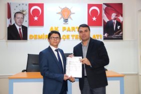 18 Yaşındaki Genç Belediye Meclis Üyeliği İçin Namzet Adayı Oldu