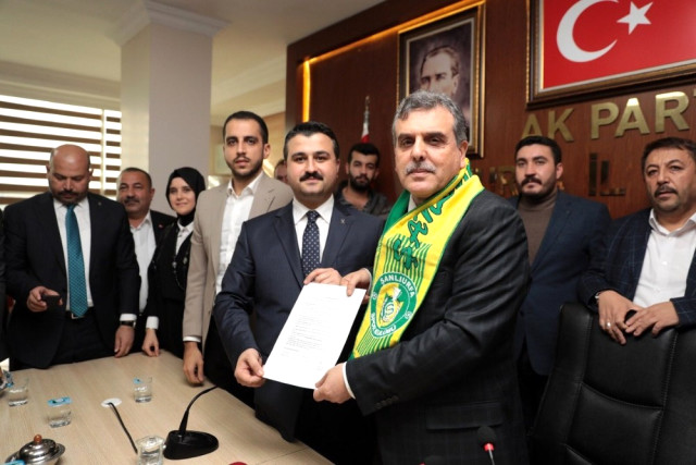 Ak Partinin Şanlıurfa Adayı Zeynel Abidin Beyazgül Oldu