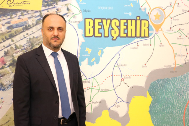 Özaltun, Öğretmenler Günü’nü Kutladı