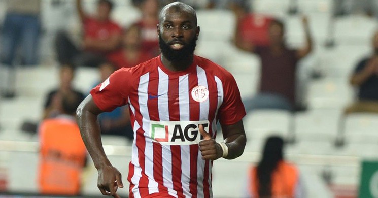 Antalyaspor’da Doukara Üzüntüsü!