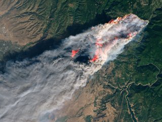 Kalifornia'nın en büyük yangını söndürüldü