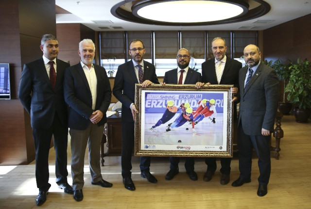 Bakan Kasapoğlu: 'Sizin Gözlerinizle Görüyoruz'