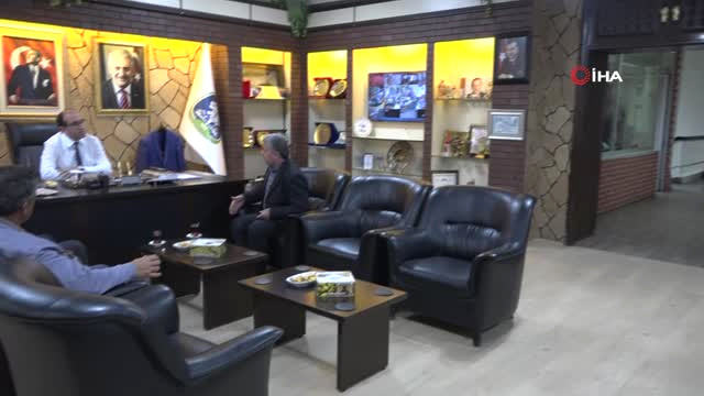 Başkan Çöl Makam Kapısı 5 Yıldır Hiç Kapatmadı