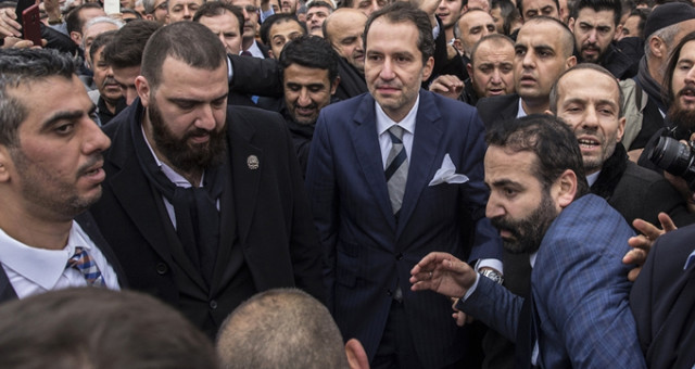 Karamollaoğlu’ndan Fatih Erbakan’a Ağır Sözler: Babası Hayatta Olsa Falakaya Yatırırdı