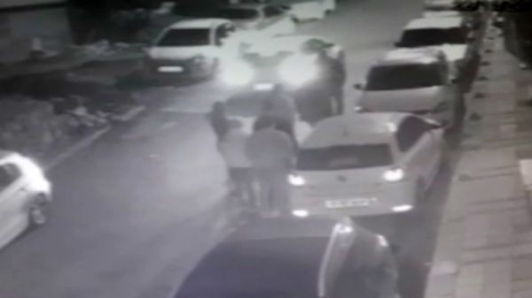 Magandalar cadde ortasında kurşun yağdırdı