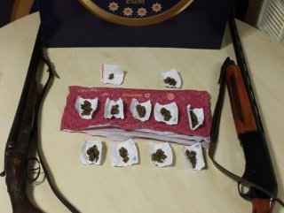 Polis uyuşturucuyu kanalizasyondan çıkardı