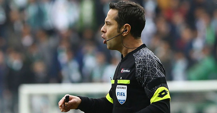 Rosenborg-Celtic Maçının Hakemi Halis Özkahya!