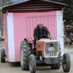 13 Yıldır Seyyar Bakkal Hizmeti Veren Muhtara Köy Halkı Dua Ediyor