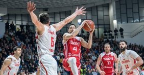 ‘12 Dev Adam ’ Yenilgiye Karşın Dünya Kupası Biletini Kaptı!