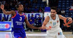 Anadolu Efes, Son Çeyrekte Yıkıldı!
