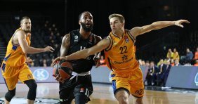 Darüşşafaka, Evinde Başarı Arıyor!