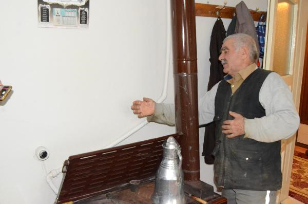 Emekli Hoca, Geliştirdiği Sistemle Doğal Gaz Faturası Ödemiyor