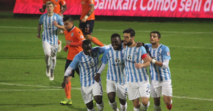 Başakşehir Adana ’da Beraberliği Şiddet Kurtardı!