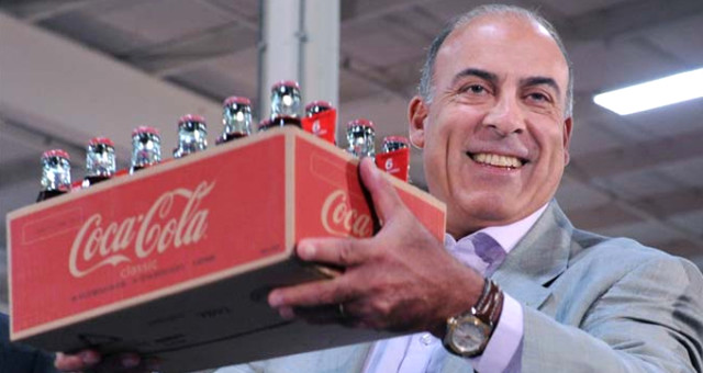 Coca-Cola'da Muhtar Şehir Halkı, Bayrağı James Quincey'e Devrediyor