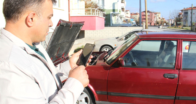 Kara Şimşek'e Özendi, 1993 Model Otomobilini Konuşturdu