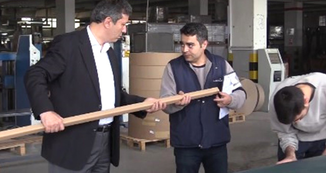 Enflasyonla Mücadeleye Yardım İçin Çalışanlara Bir Ücret İkramiye Verdiler