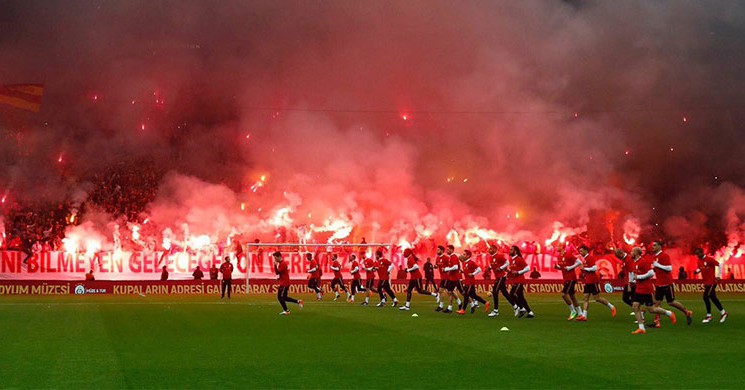 Galatasaray, Beşiktaş Derbisi Öncesi Taraftarıyla Buluşacak!
