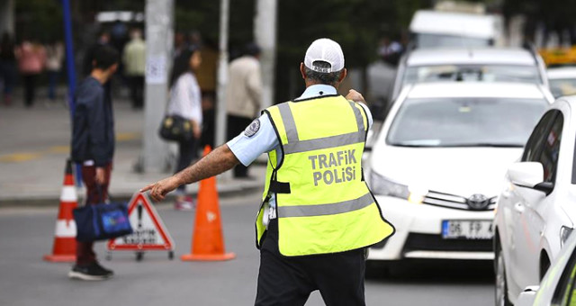 Yayalara Yol Vermeyen Yandı! 488 TL Cezası Var